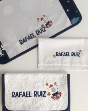 SET mantelito + servilleta + toallita bordados para el JARDÍN
